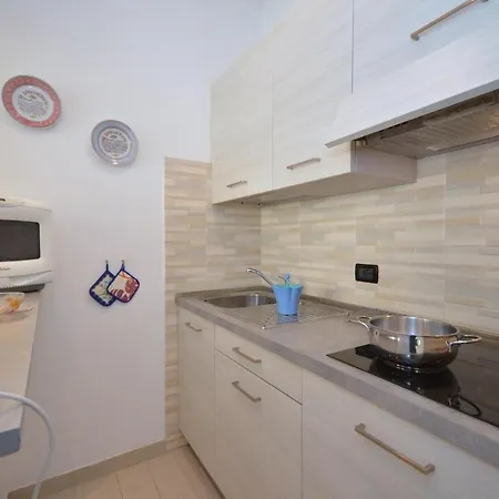 Residenza Alisei 利尼亚诺萨比亚多罗